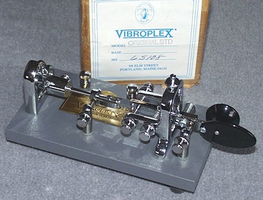 Dennis K6DF's 1990 Vibroplex Semi-Automatic (Bug) Key.  Click to go to its page on Dennis' website
